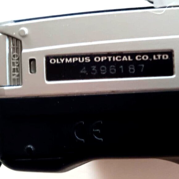 Olympus Infinity Zoom 80 35mm Point & Shoot Film Camera TESTED - Picture 5 of 11